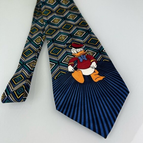 Atlas Design Disney Donald Duck Gateborg Sweden Neck Tie  100% Silk Grumpy Duck - Picture 2 of 10